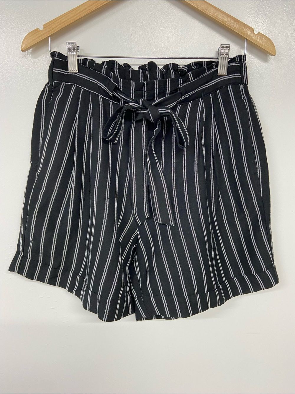 A New Day Black WhiteStriped Paperbag Waist Shorts with Tie Size XS